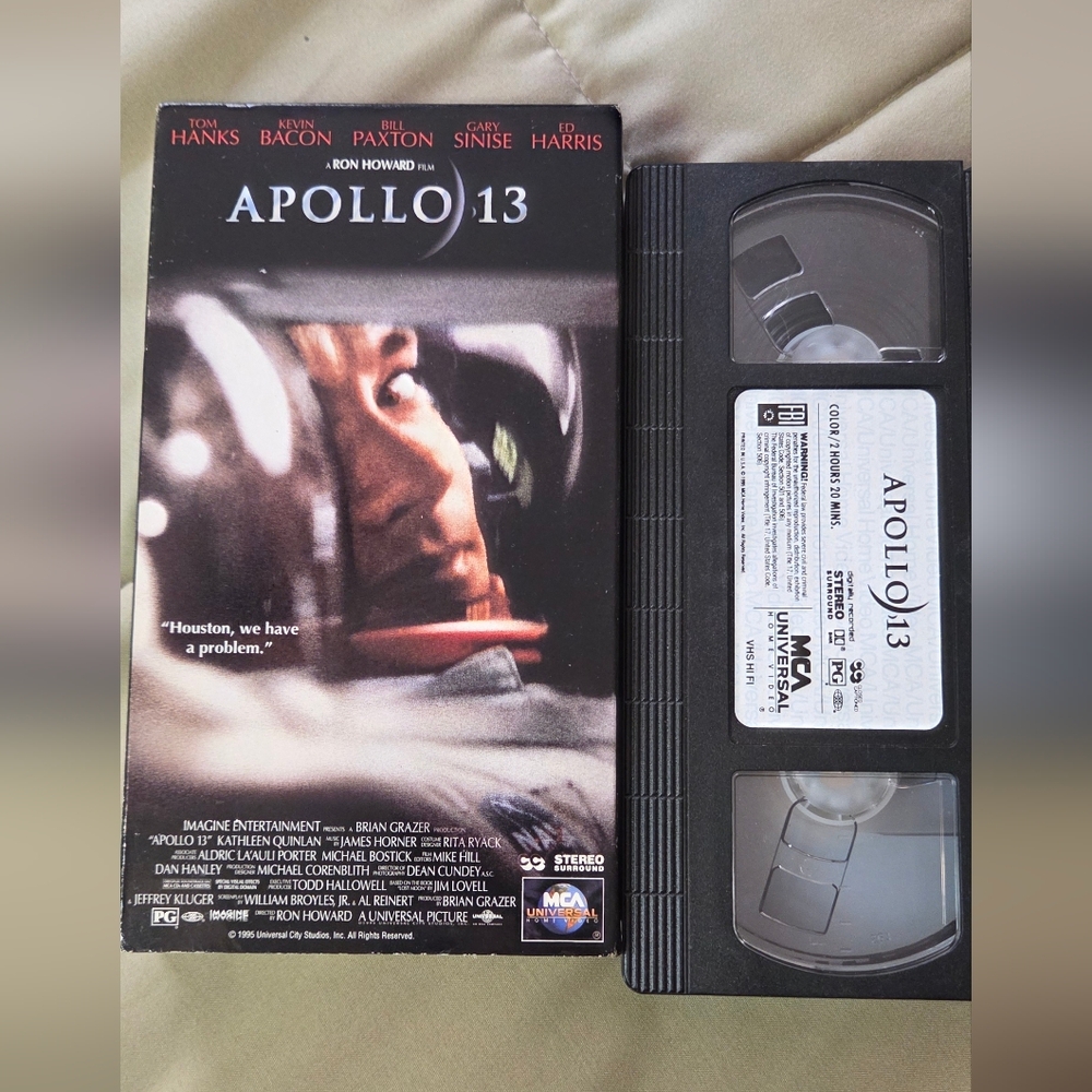 Apollo 13 VHS Tape 1995 Tom Hanks Kevin Bacon Ron Howard Vintage Movie